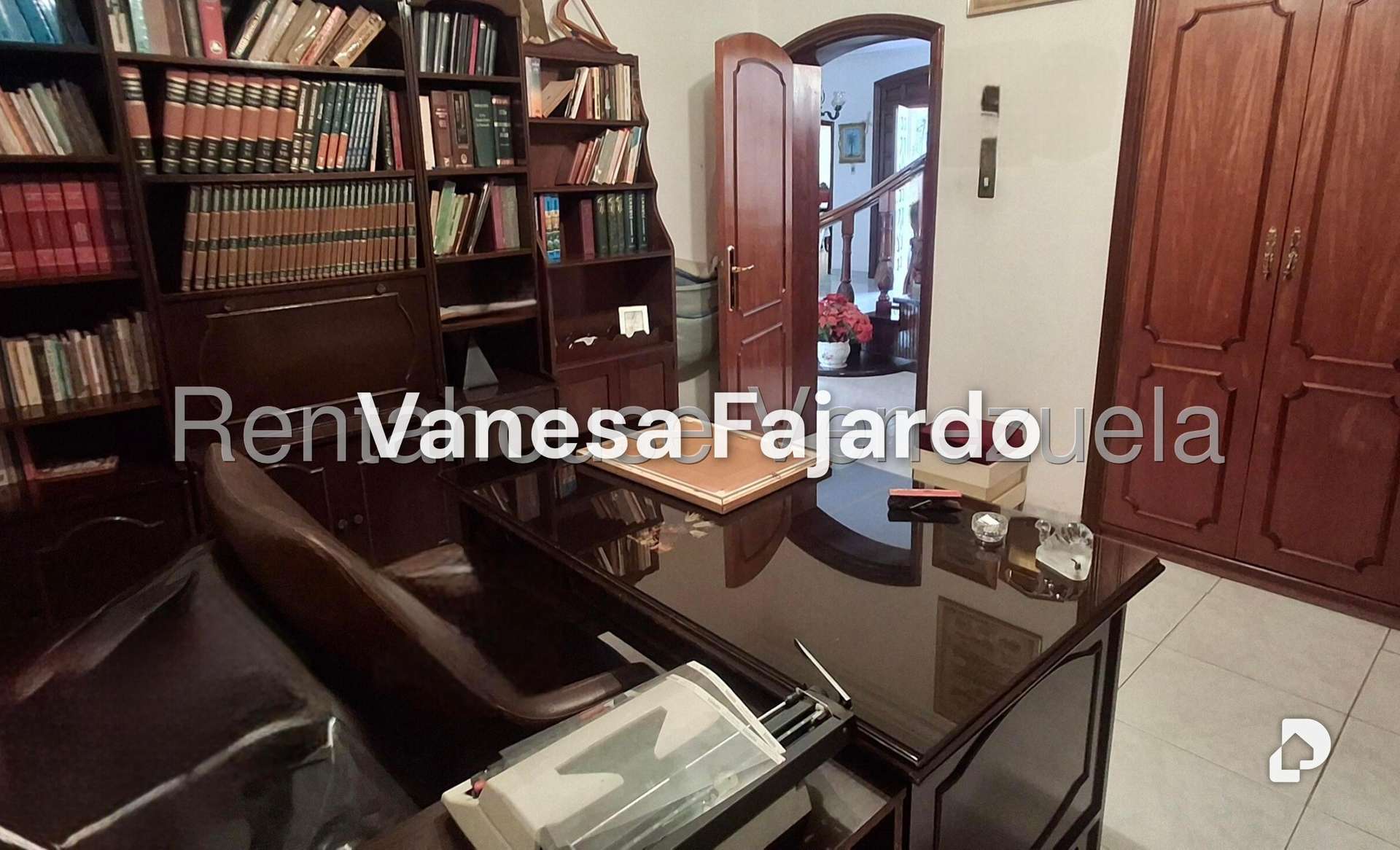 Casa en La Paz, Caracas – 13