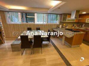 Casa en Alto Prado, Caracas – 10