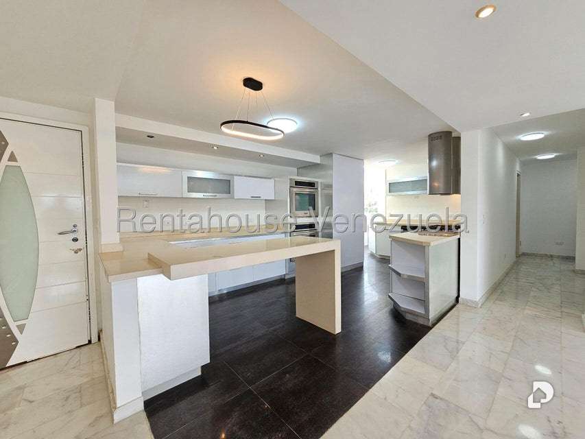 Apartamento en Los Naranjos (del Cafetal), Caracas – 9