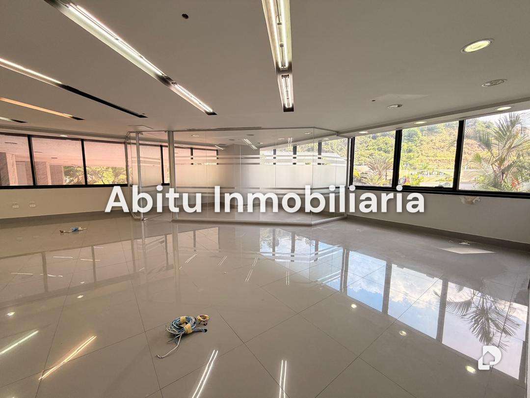 Office in Chuao, Caracas – 14