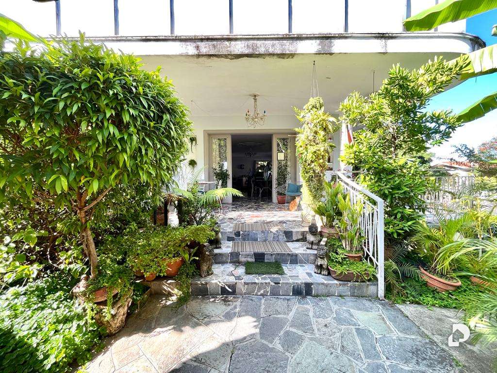 Casa en Altamira, Caracas – 13