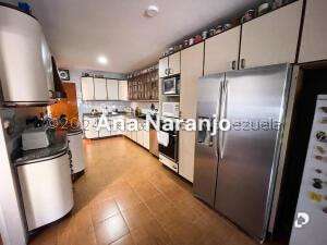 Casa en Alto Prado, Caracas – 6
