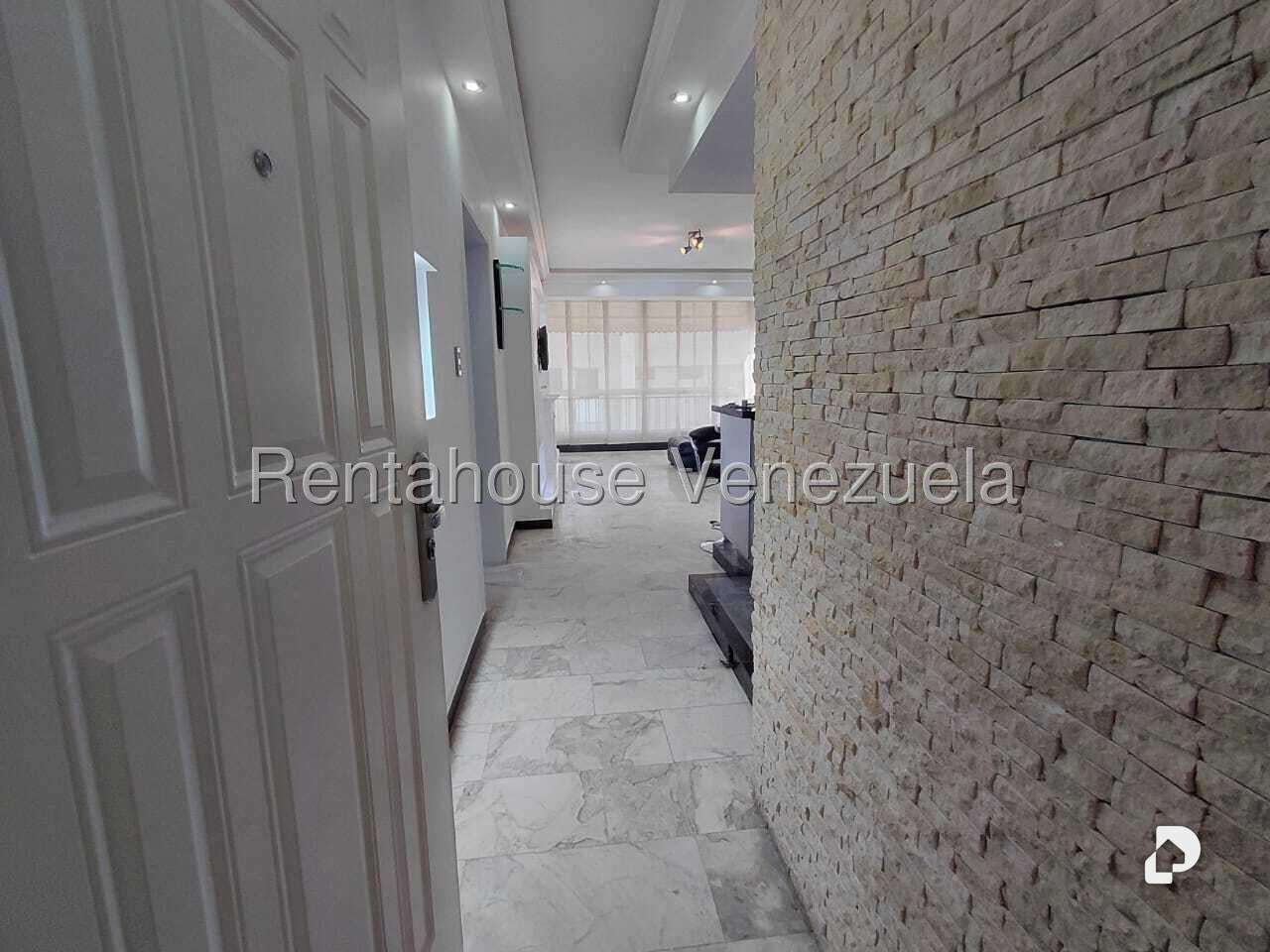 Apartamento en Los Palos Grandes, Caracas – 3