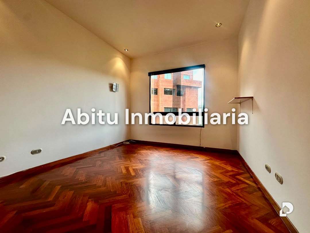 Apartamento en Colinas de Valle Arriba, Caracas – 3