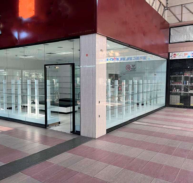 Local comercial en Guatire - 1