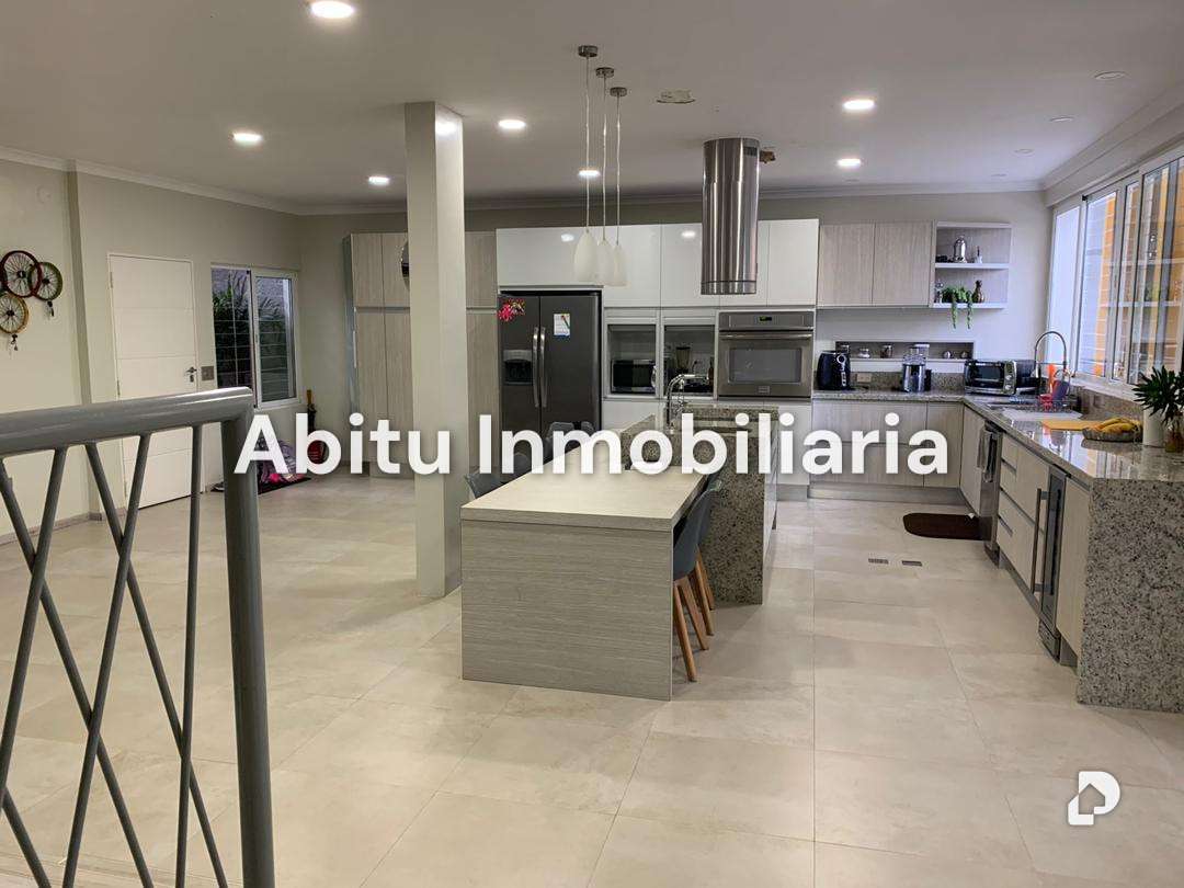 House in Altamira, Caracas – 6