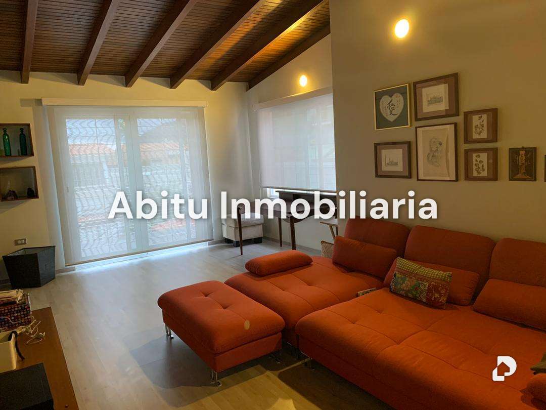House in Altamira, Caracas – 11