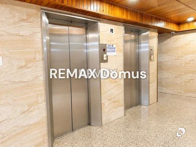 Apartamento en El Paraíso, Caracas – 11