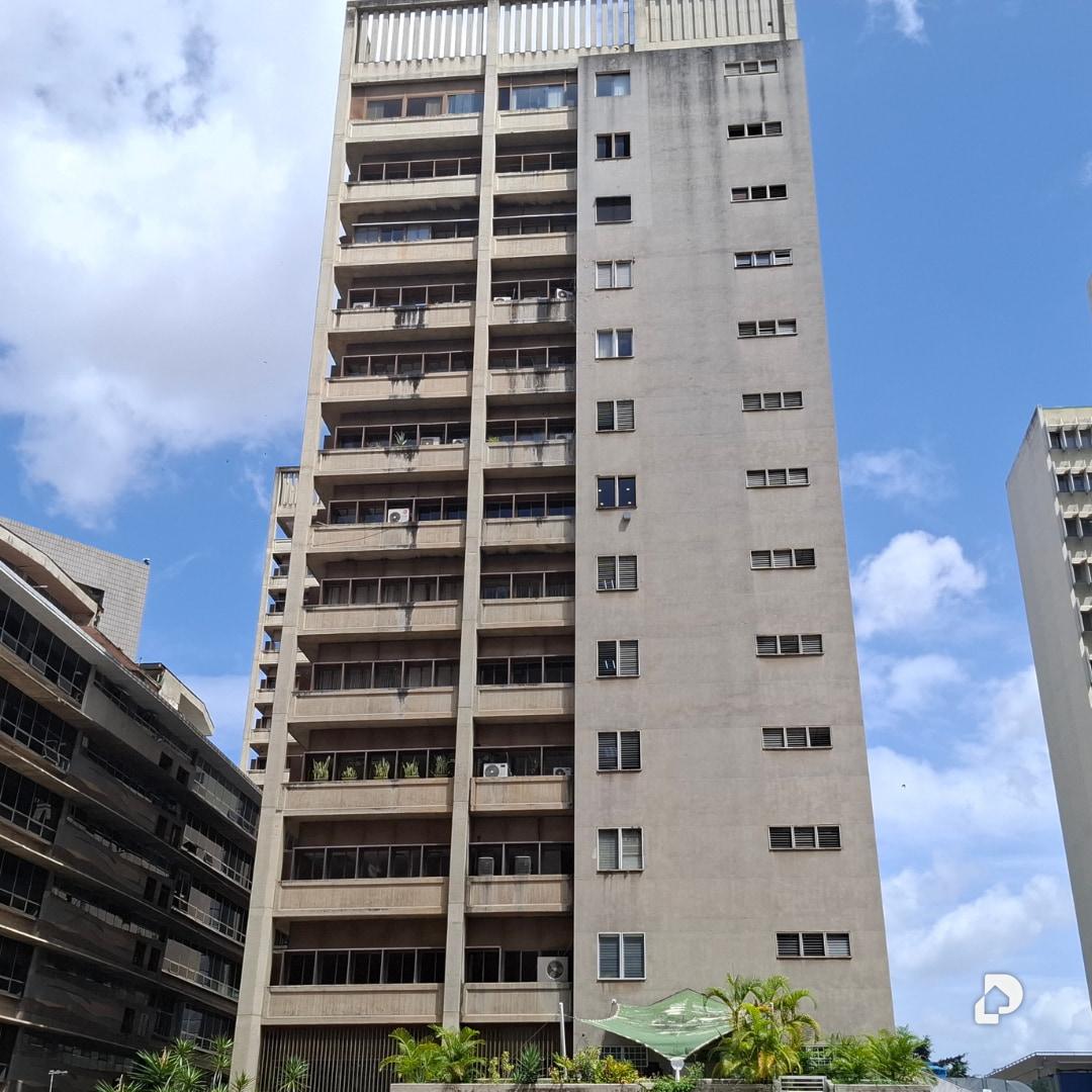 Oficina en Los Palos Grandes, Caracas – 1