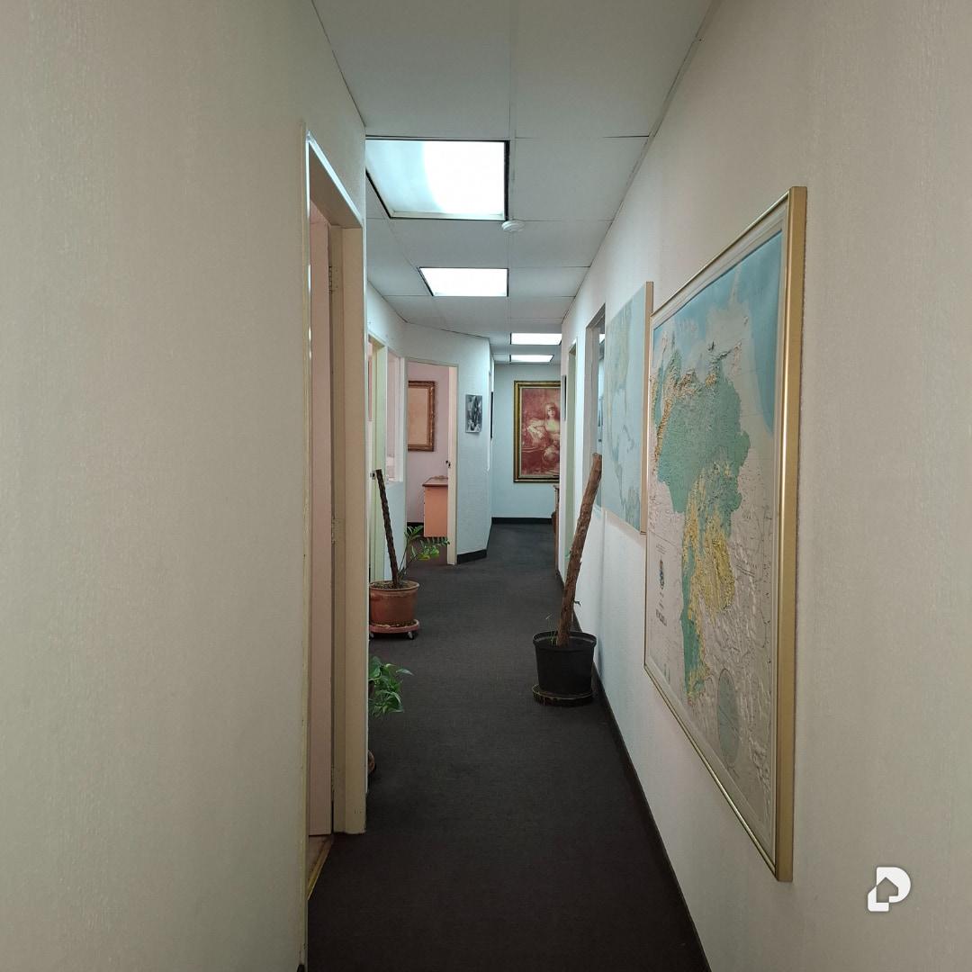 Oficina en Los Palos Grandes, Caracas – 5