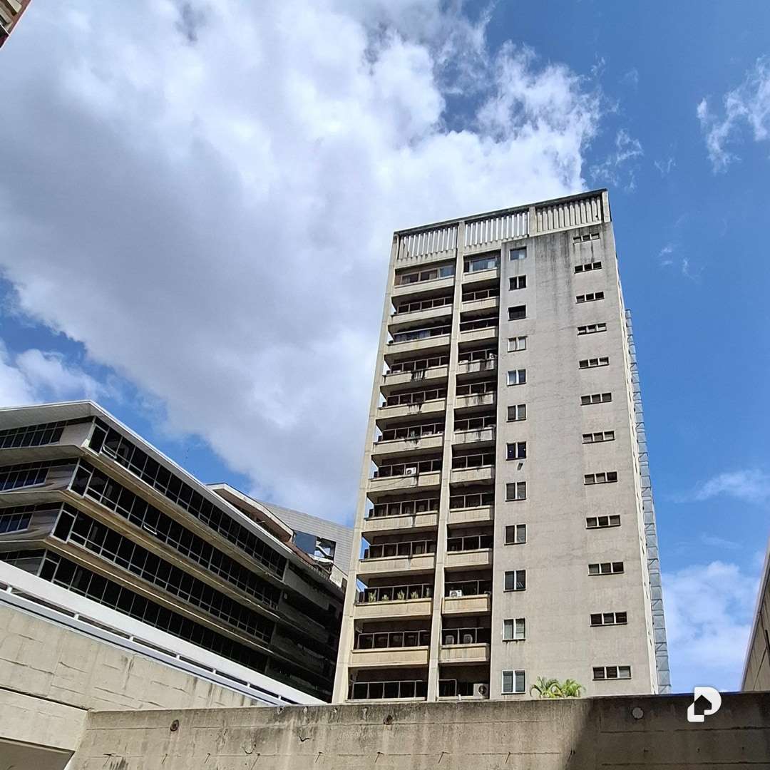 Oficina en Los Palos Grandes, Caracas – 10