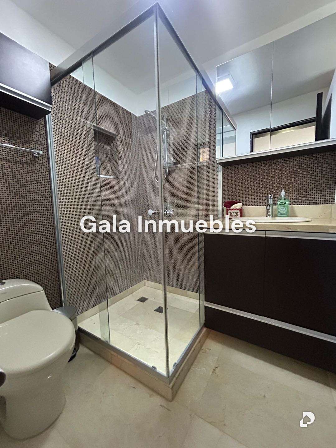 Casa en Alto Hatillo, Caracas – 18