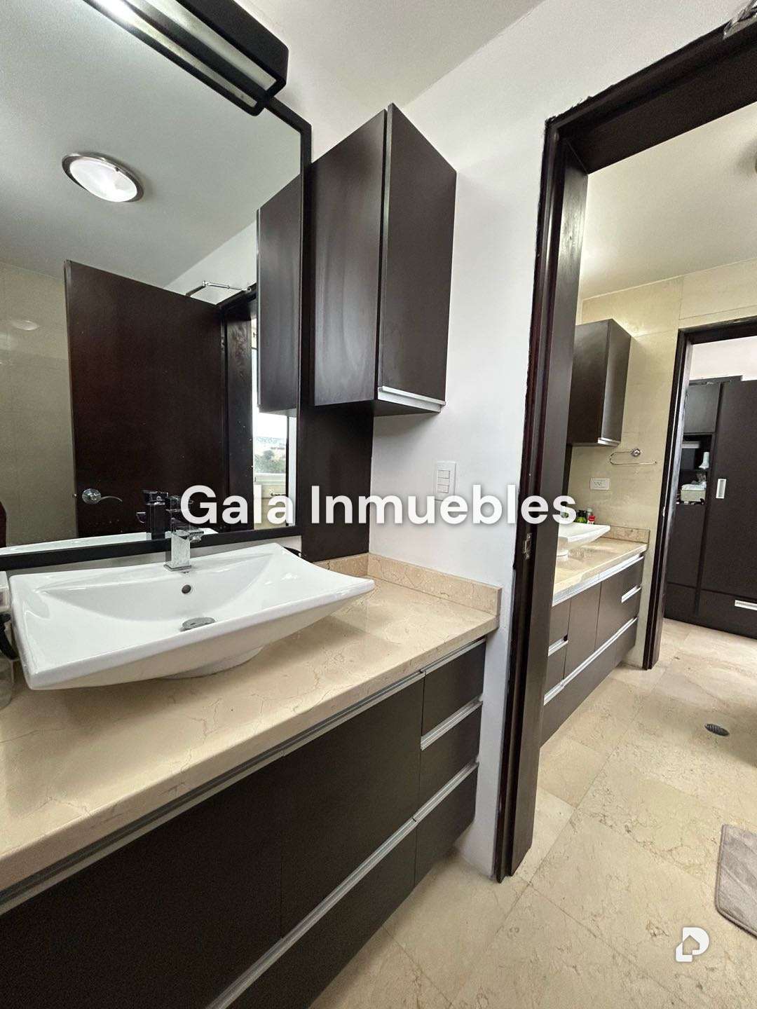 Casa en Alto Hatillo, Caracas – 15