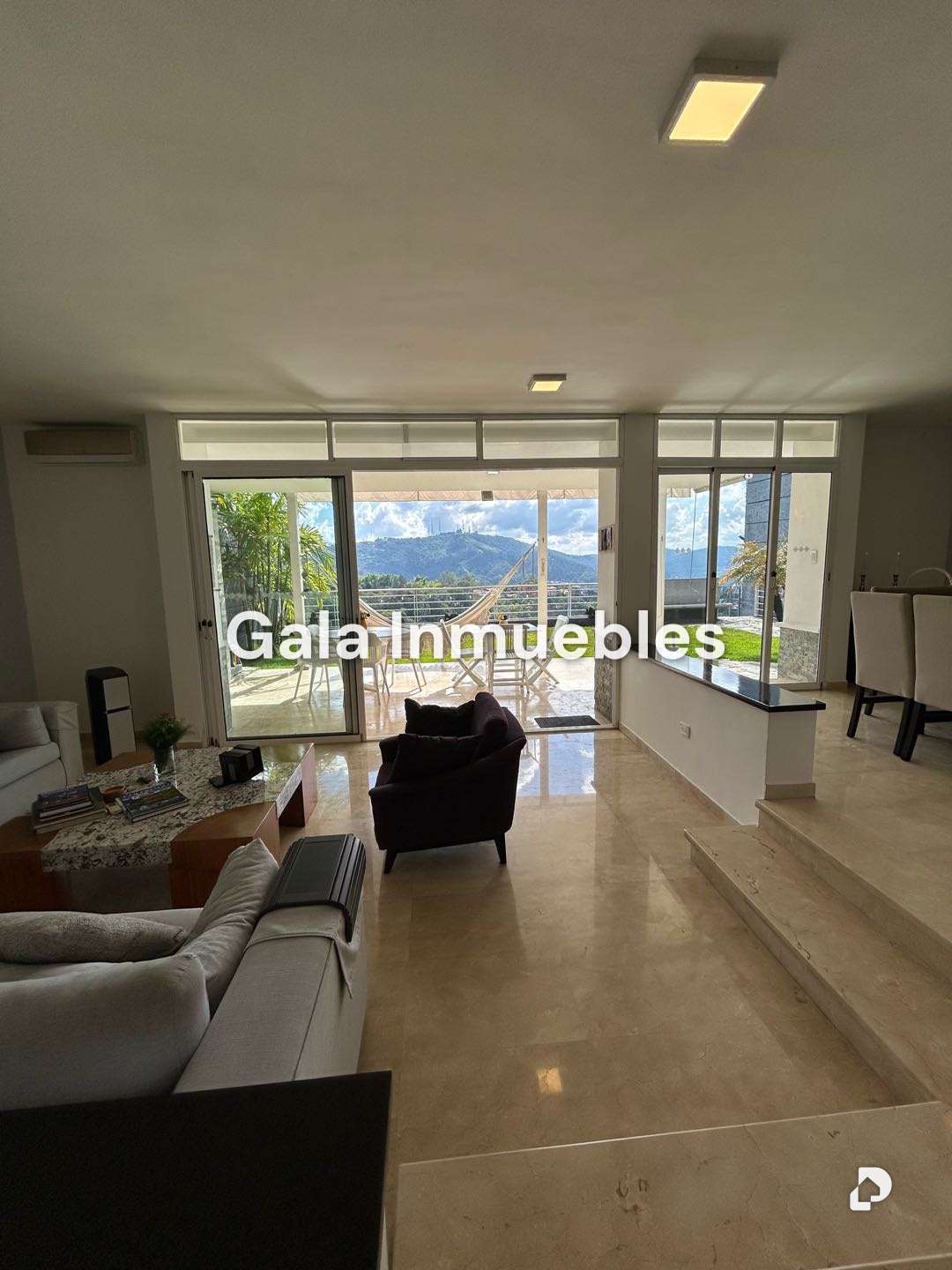 Casa en Alto Hatillo, Caracas – 2