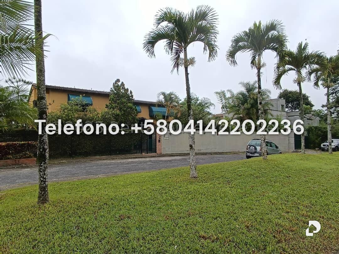 Casa en La Lagunita Country Club, Caracas – 2