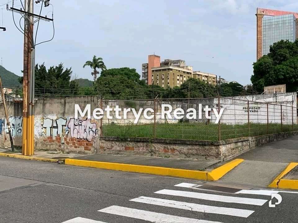 Terreno en Av. Bolívar Norte, Valencia – 8