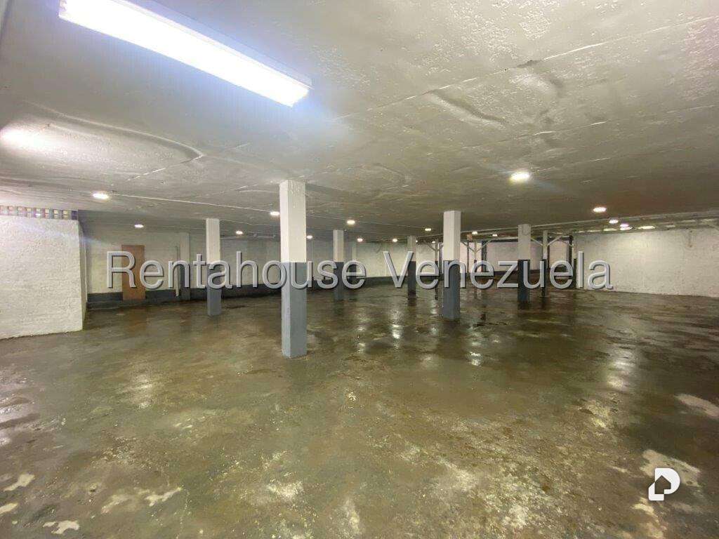 Galpón en Boleíta Sur, Caracas – 28
