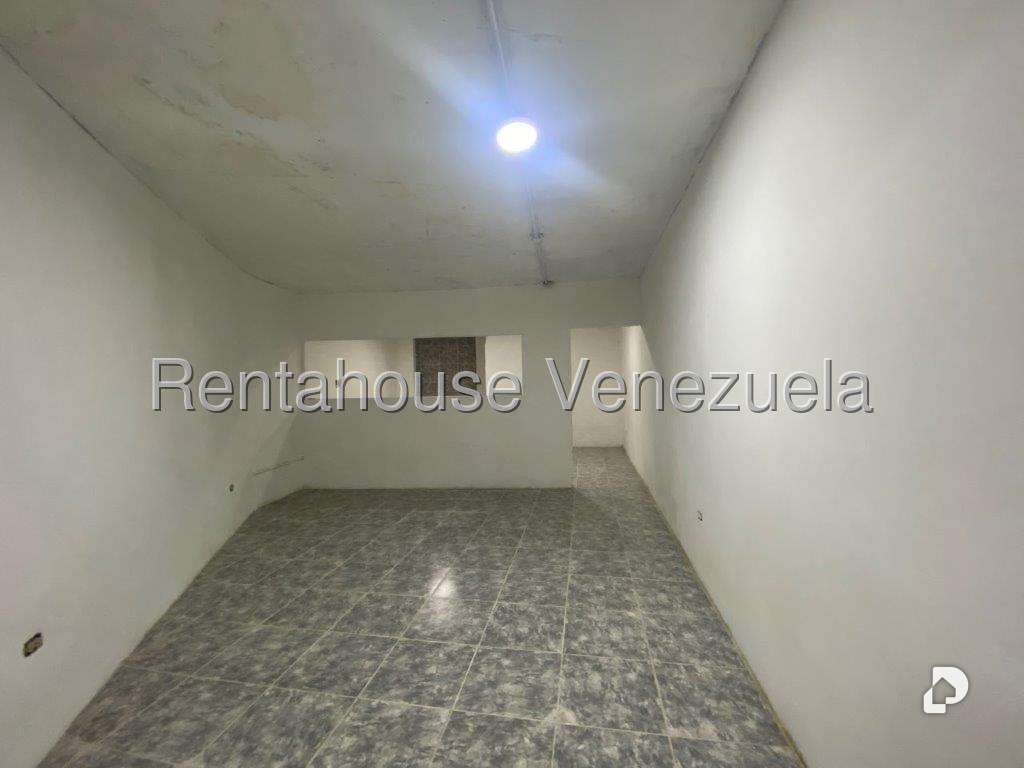 Galpón en Boleíta Sur, Caracas – 30