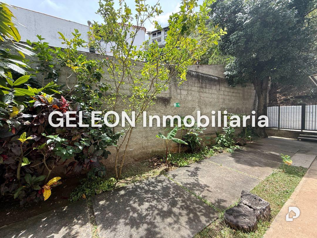 Oficina en Colinas de Bello Monte, Caracas – 2