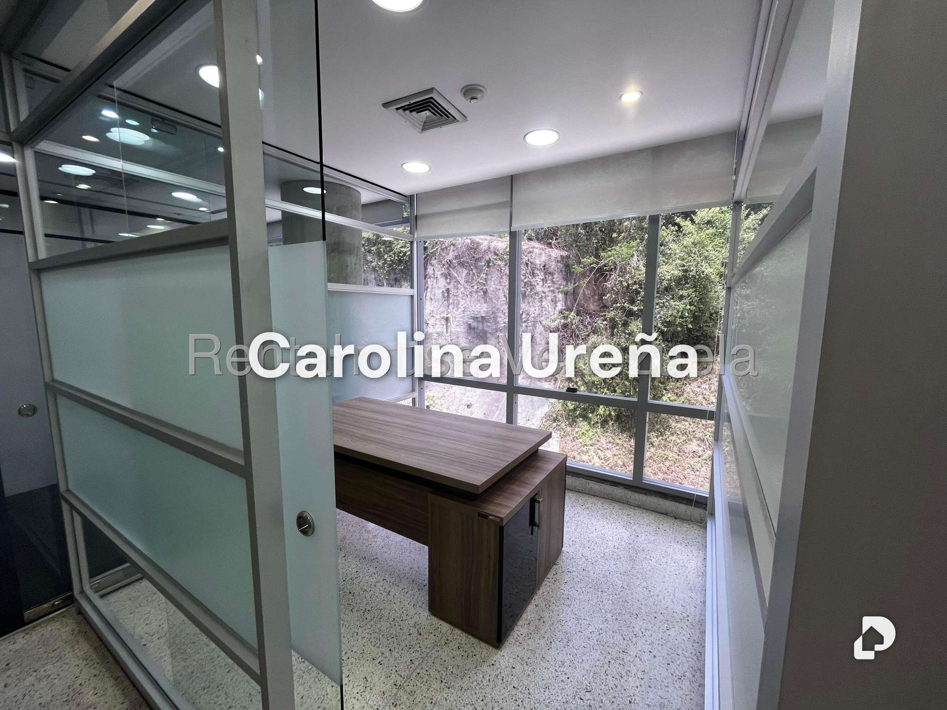 Oficina en La Trinidad, Caracas – 18