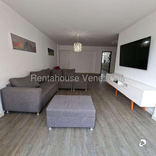 Apartamento en Los Palos Grandes, Caracas – 3