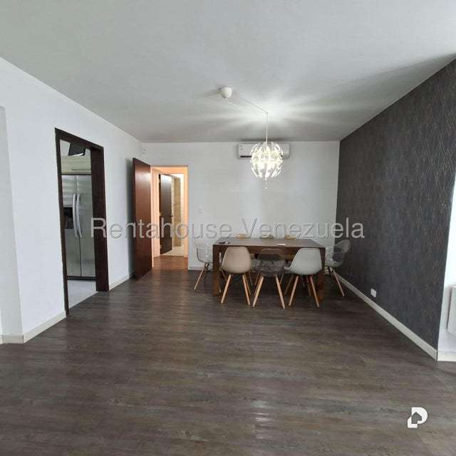 Apartamento en Los Palos Grandes, Caracas – 6