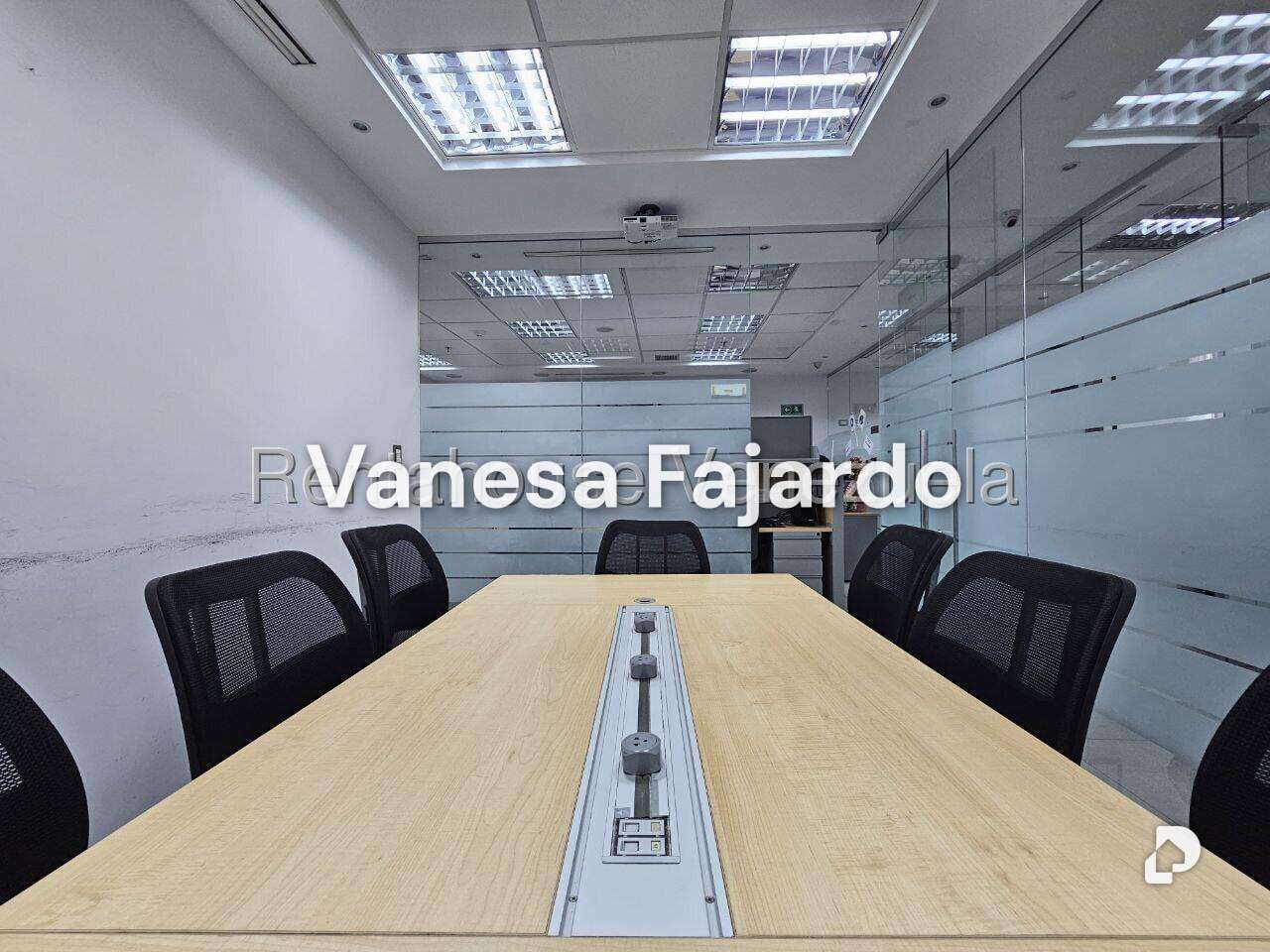 Oficina en Parroquia La Candelaria, Caracas – 20