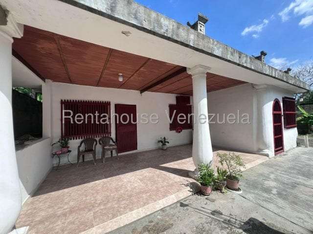 House in Maracay - 1