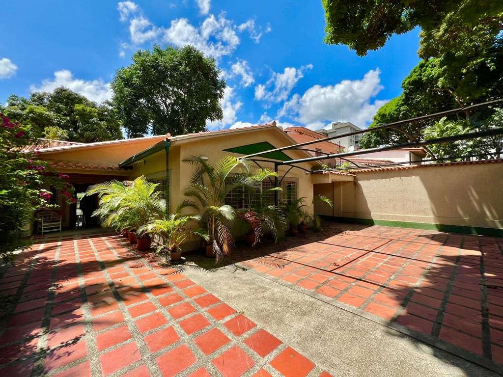 House in La Floresta, Caracas - 1