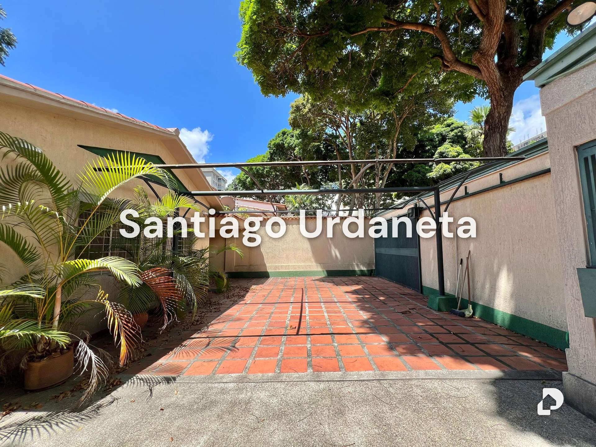 House in La Floresta, Caracas – 9