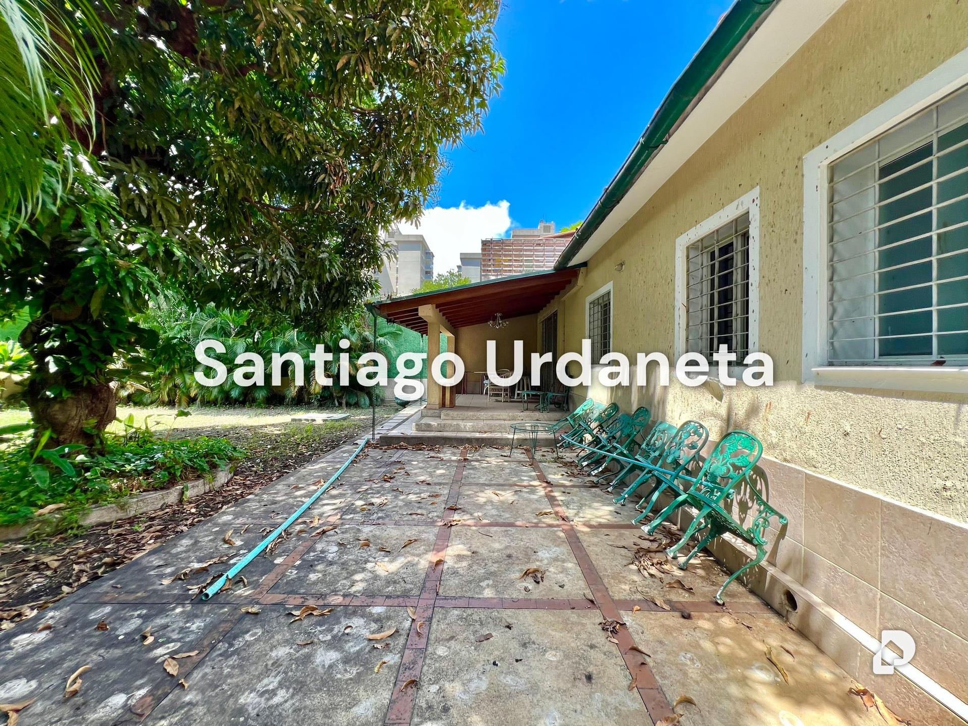 House in La Floresta, Caracas – 2