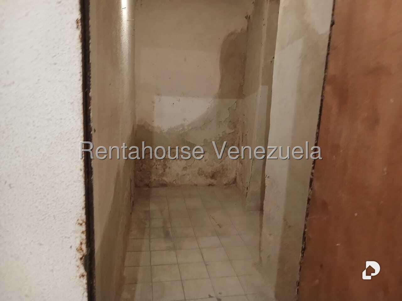 Local comercial en Catia, Caracas – 25