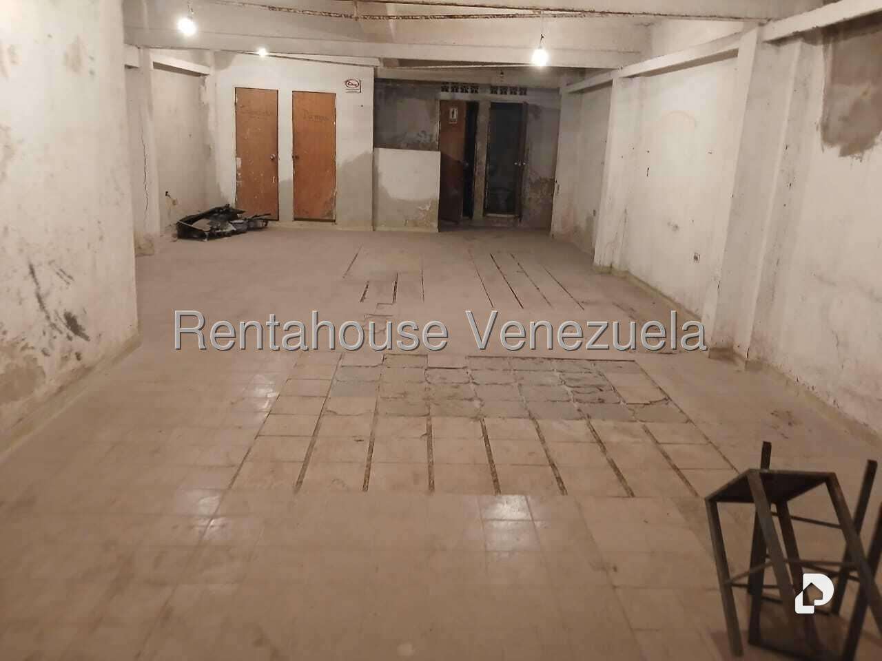 Local comercial en Catia, Caracas – 29