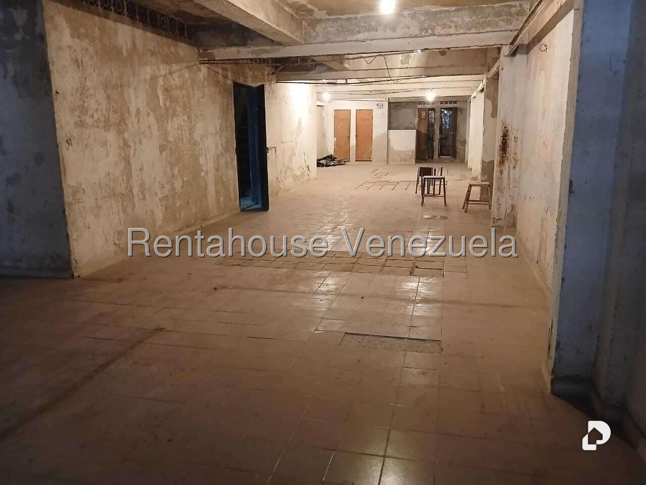 Local comercial en Catia, Caracas – 27