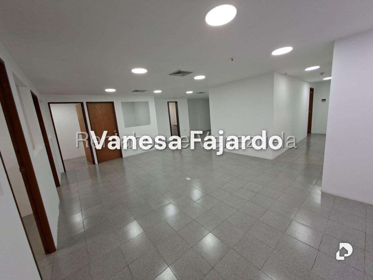 Oficina en Macaracuay, Caracas – 12