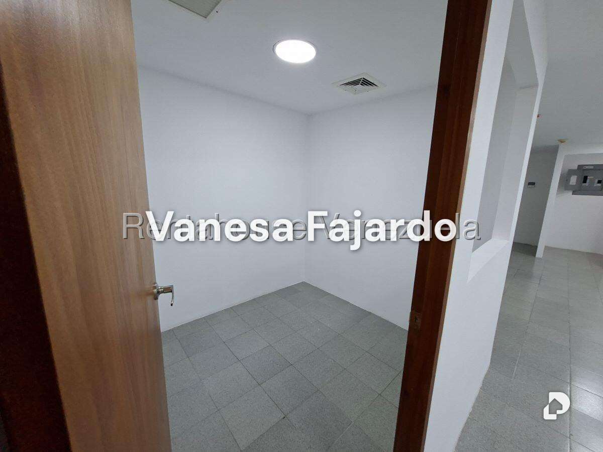 Oficina en Macaracuay, Caracas – 18