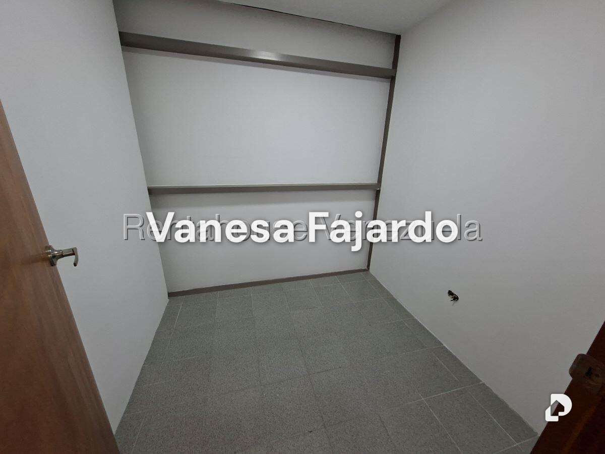 Oficina en Macaracuay, Caracas – 23