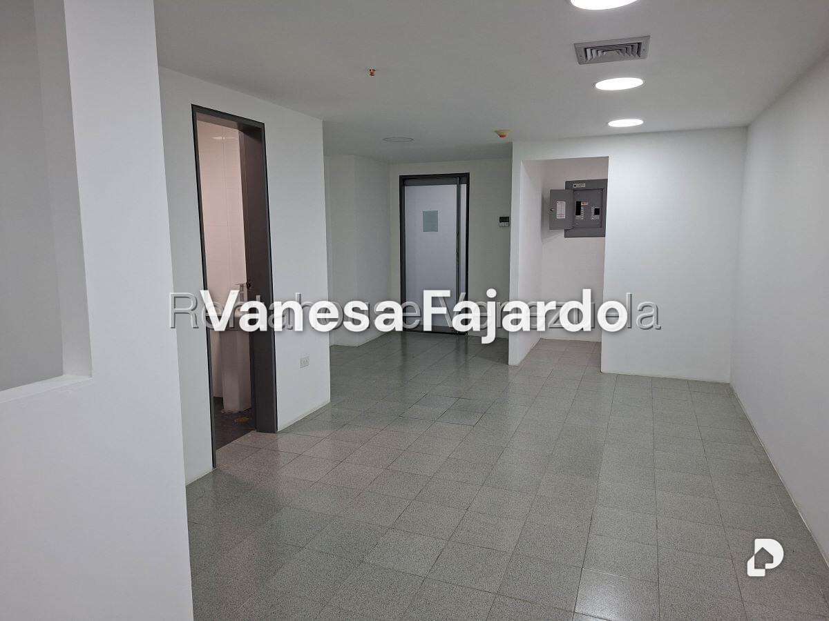 Oficina en Macaracuay, Caracas – 28