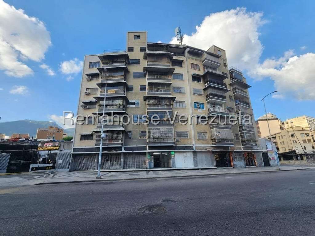 Apartamento en Bello Monte, Caracas - 1