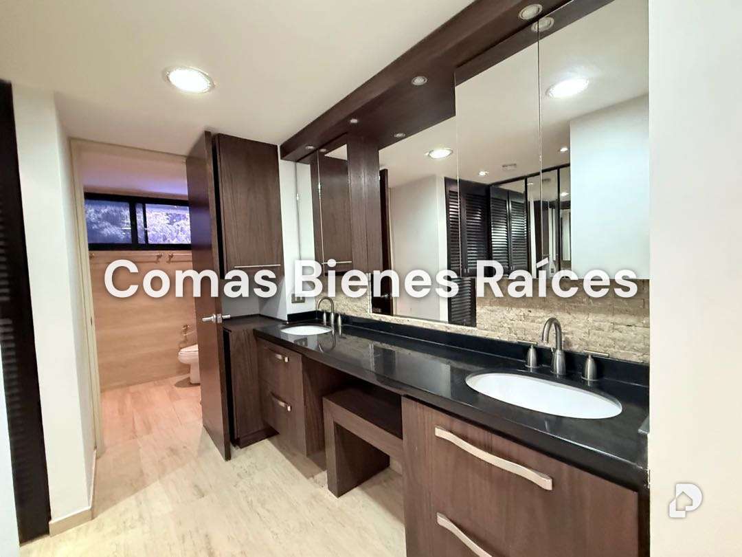 Apartamento en La Castellana, Caracas – 11