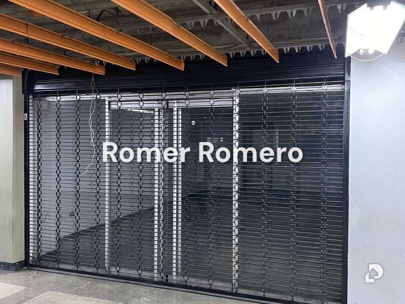 Local comercial en Zona Industrial, Valencia – 2