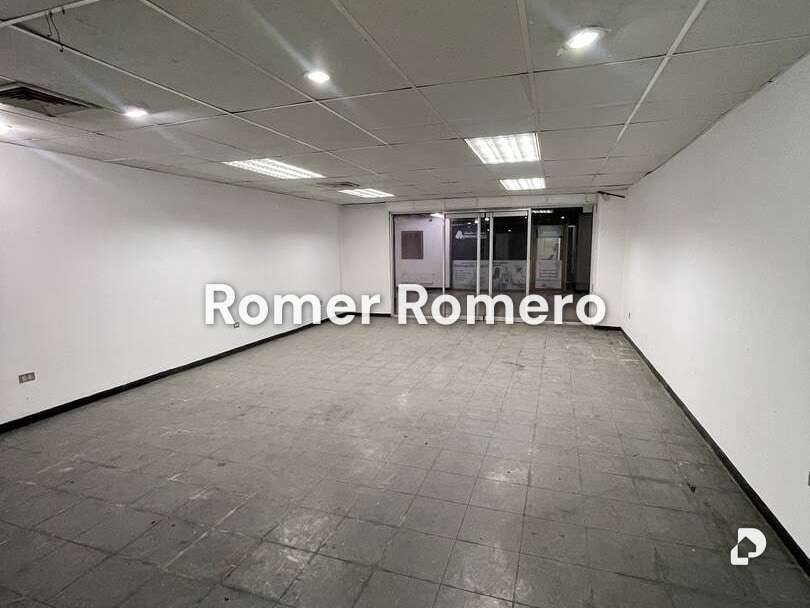 Local comercial en Zona Industrial, Valencia – 1
