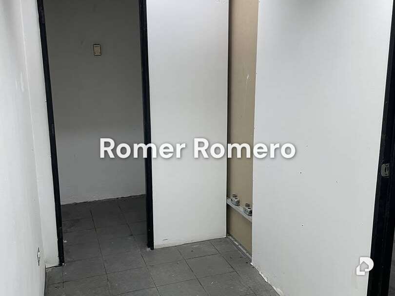 Local comercial en Zona Industrial, Valencia – 6