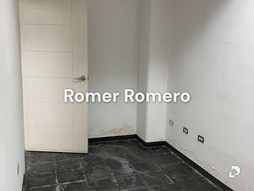 Local comercial en Zona Industrial, Valencia – 13