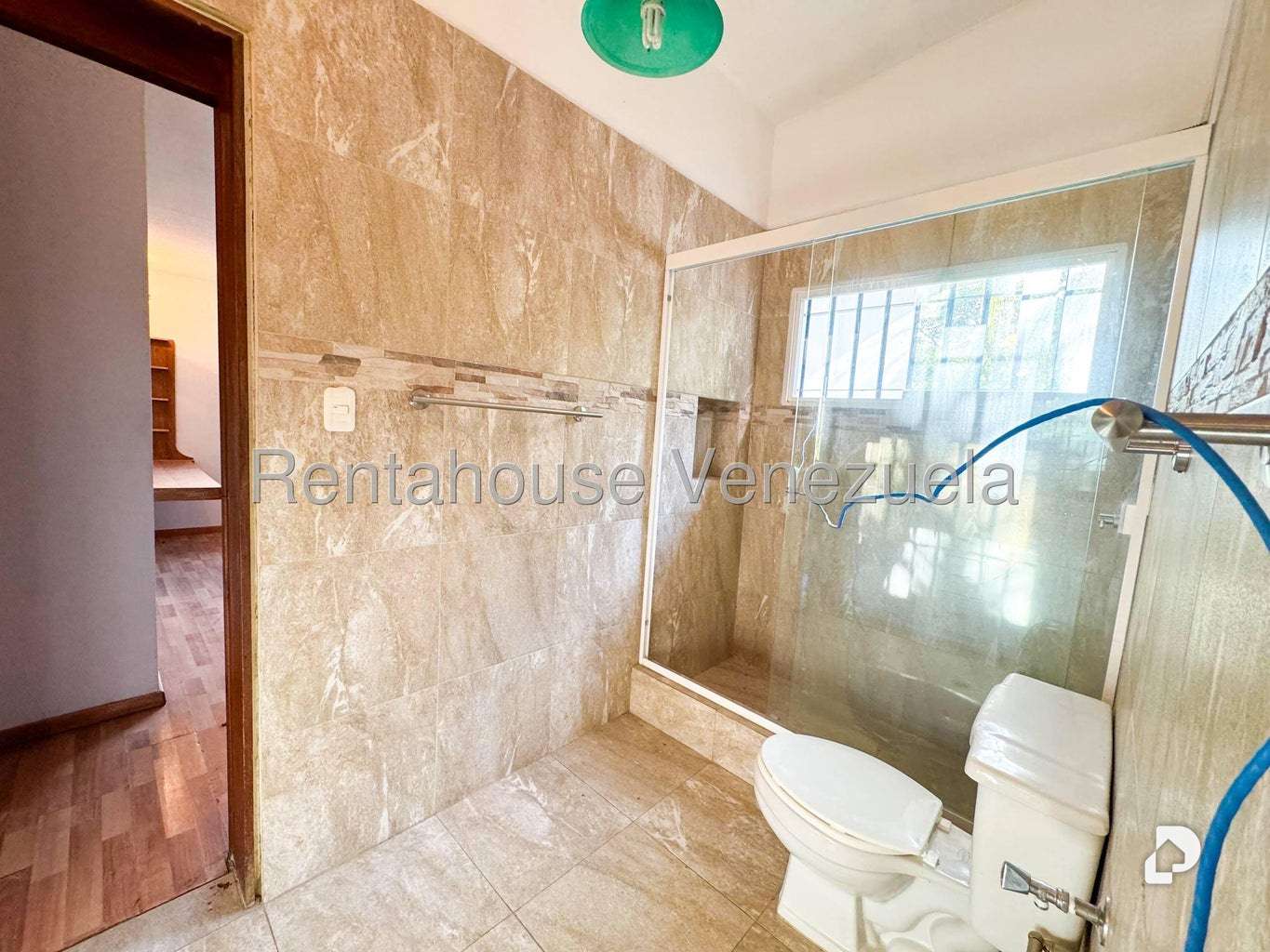 Casa en Valle Arriba, Caracas – 52