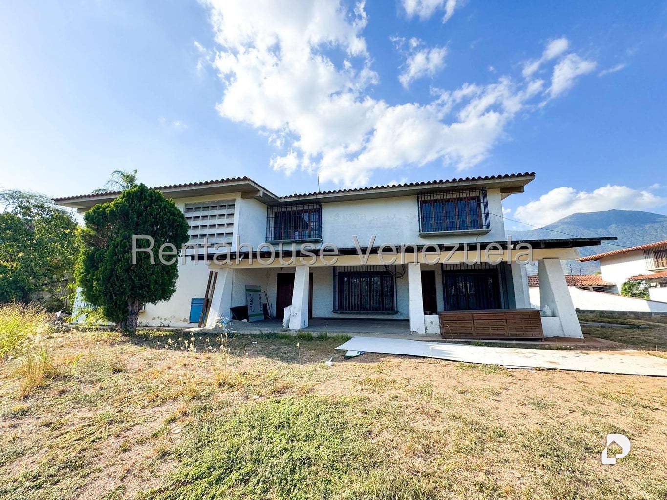 Casa en Valle Arriba, Caracas – 12