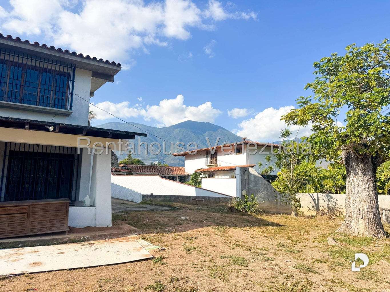 Casa en Valle Arriba, Caracas – 3