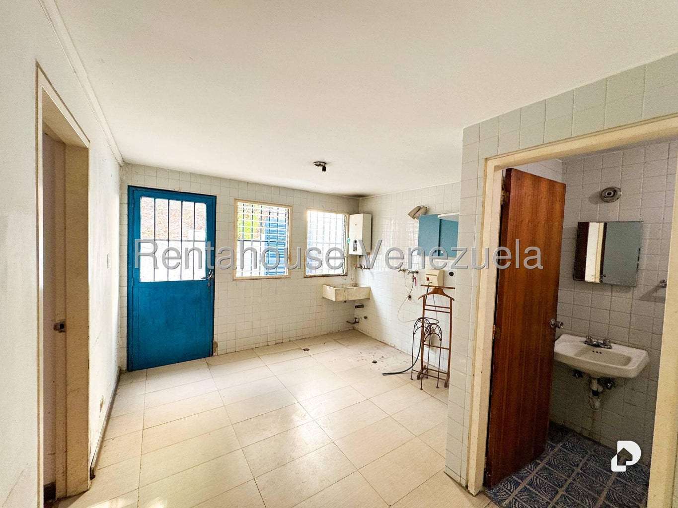 Casa en Valle Arriba, Caracas – 38