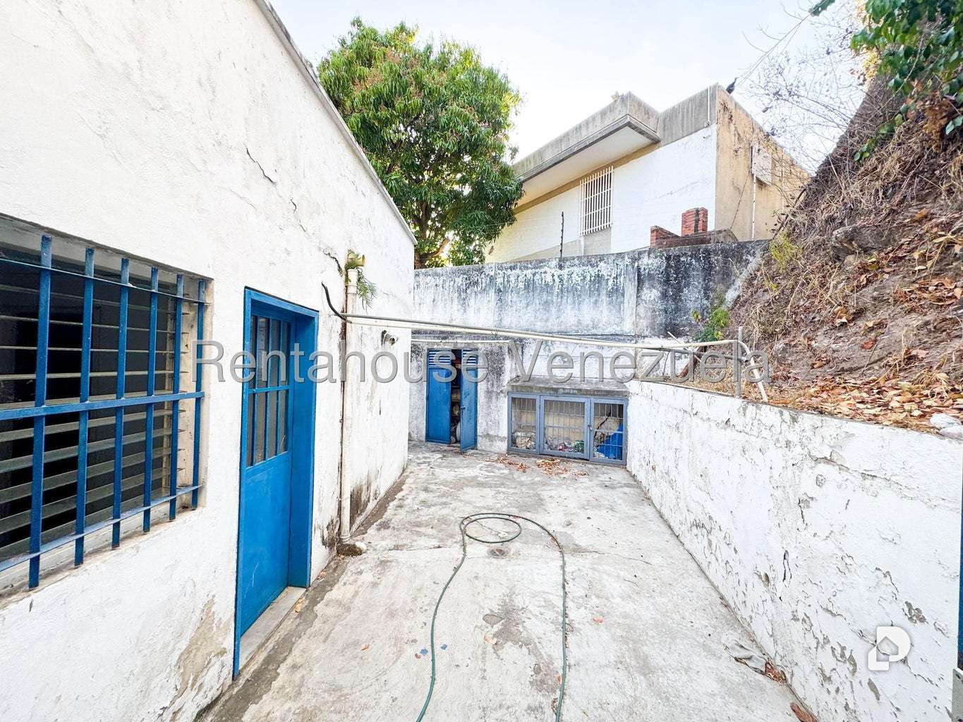 Casa en Valle Arriba, Caracas – 64