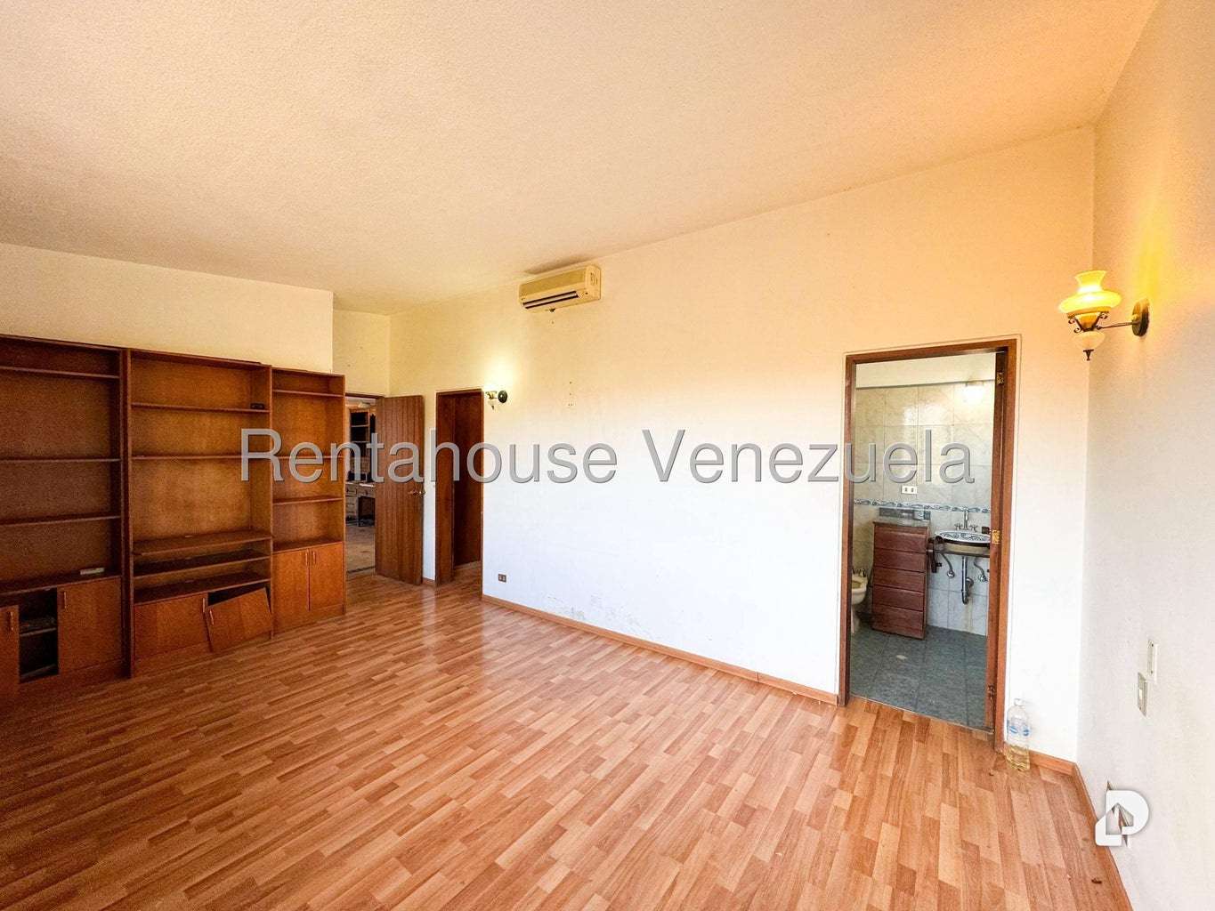 Casa en Valle Arriba, Caracas – 55